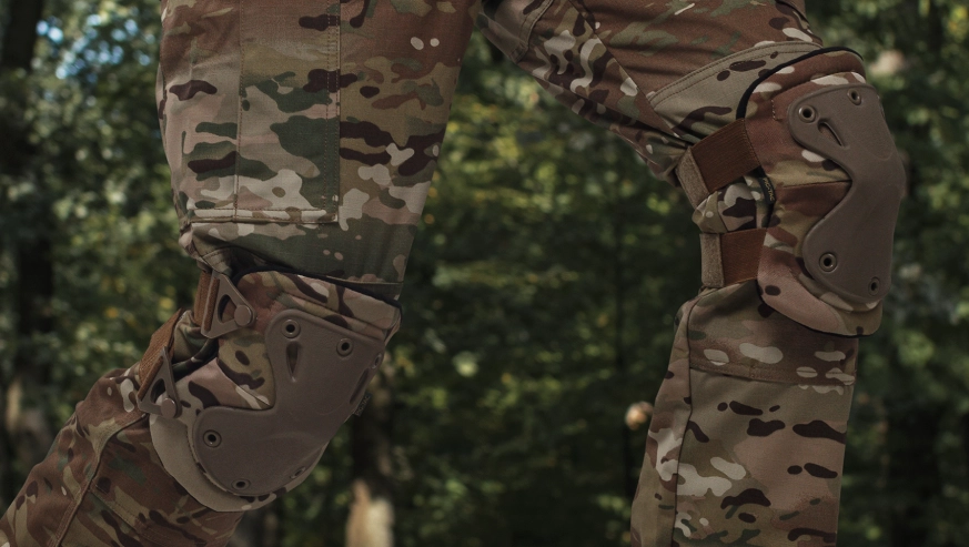 Тактические наколенники: Как избежать травм и сохранить мобильность на поле боя