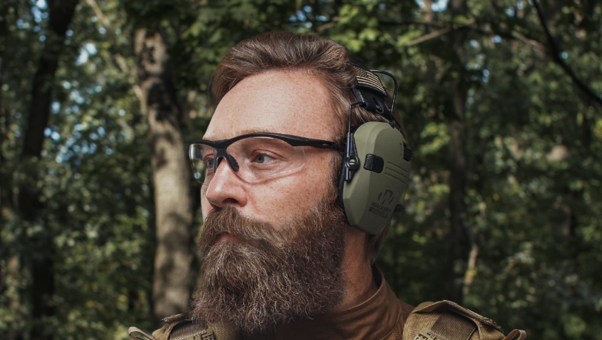 Топ активных наушников. Обзор популярных моделей