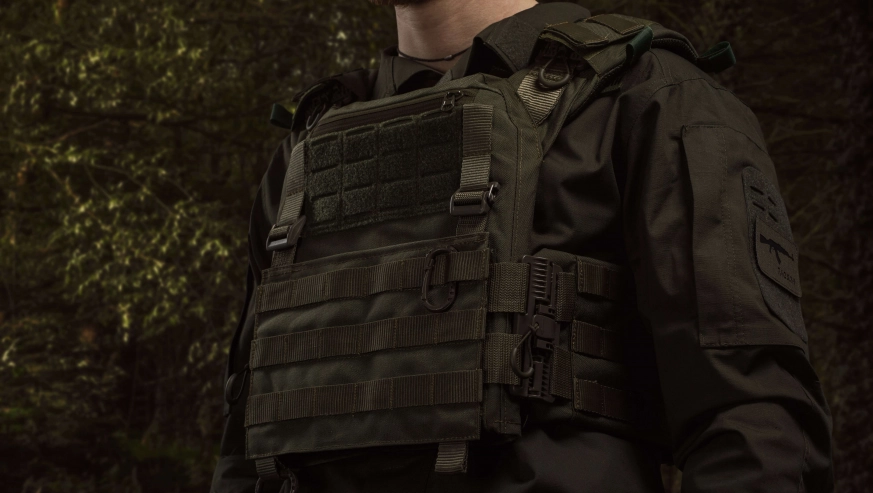 Які плитоноски носять військові?