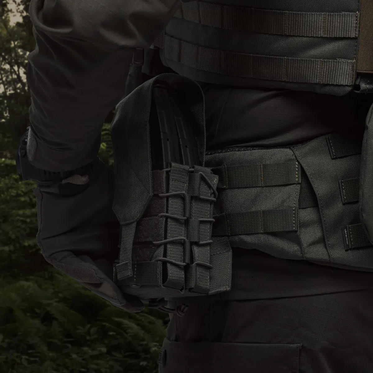 Подвійний закритий підсумок з клапаном під магазини АК/АR. Олива 3