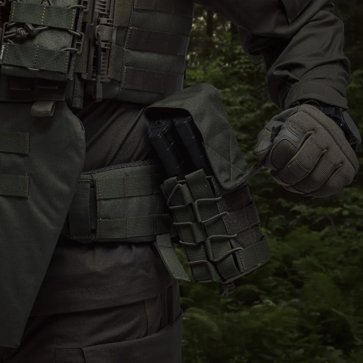 Подвійний закритий підсумок з клапаном під магазини АК/АR. Олива 7