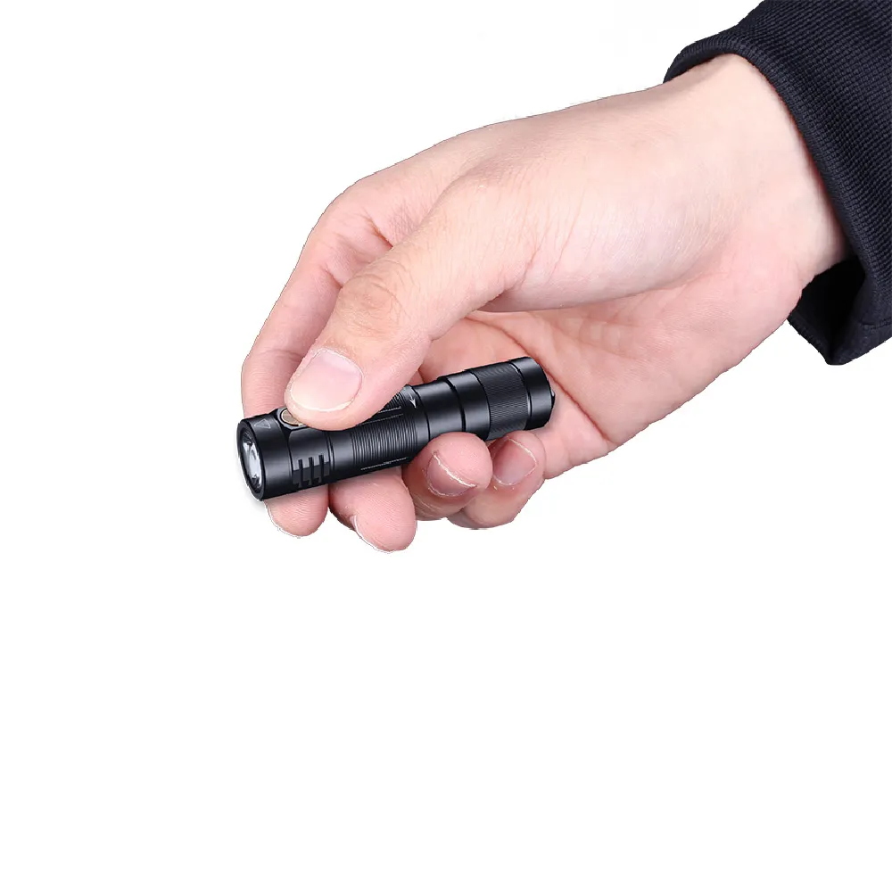 Фонарь-брелок ручной Fenix E09R. Максимальная яркость – 600 люменов. Вес 45 г. 4