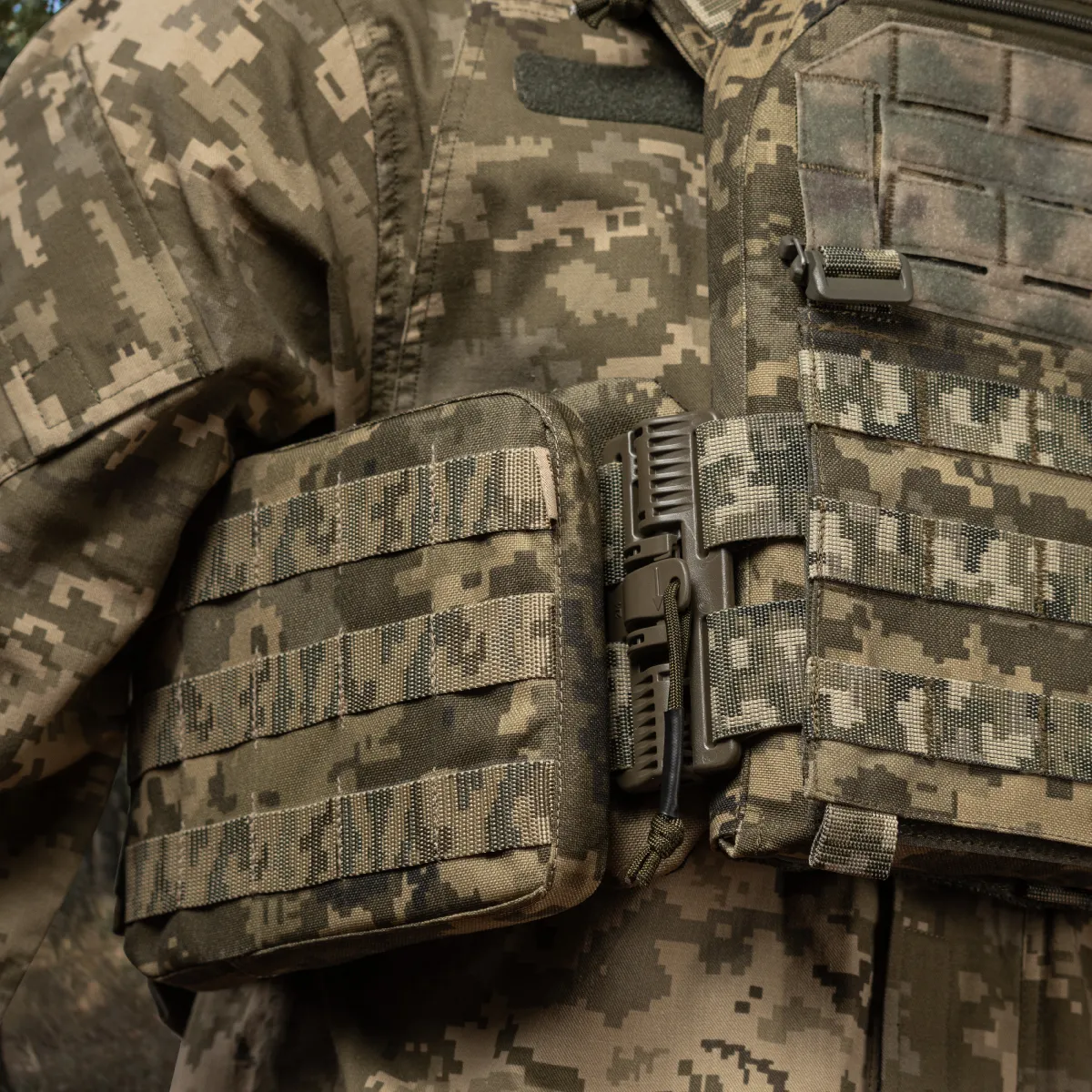 Чохли для бокових бронеплит з кріпленням Molle на камербанди. Піксель (мм-14) 4