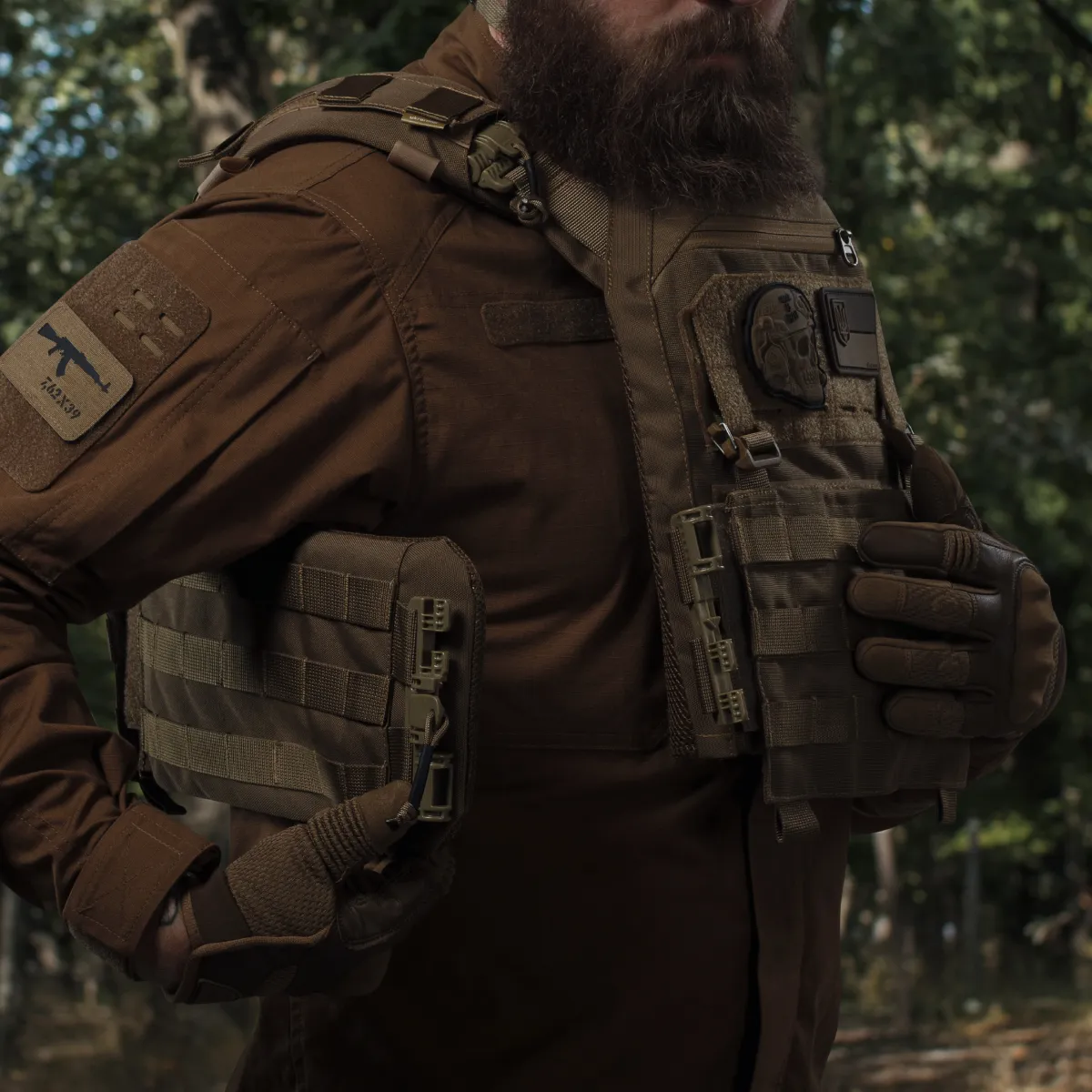 Плитоноска улучшенная (PRO) под бронеплиты 25х30 см. Койот 6