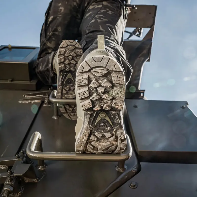 Черевики Salomon Quest 4 Gore-tex. Чорний 7