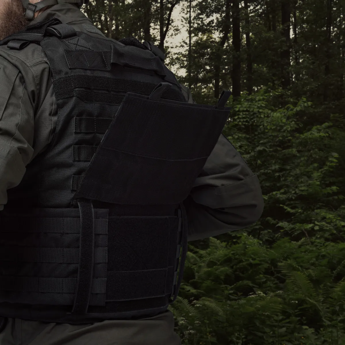 Боевой бронежилет IBV-1. Вес 3.1 кг. Увеличенная площадь защиты. Черный. S/M 11