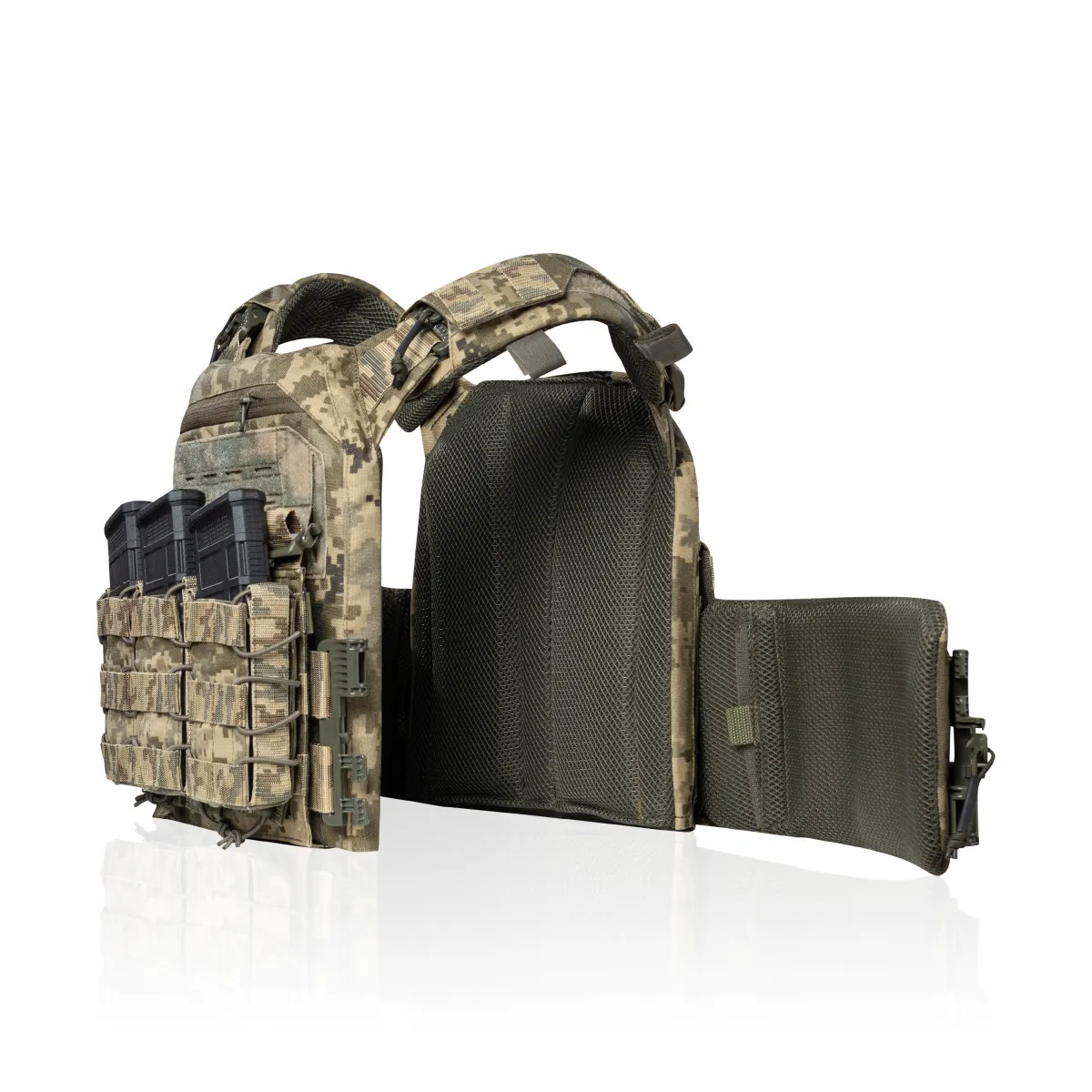 Увеличенный бронежилет 4 класса (PRO). Вес 9.7 кг. Стальные бронеплиты 4.5 кг. Пиксель (мм-14) 7