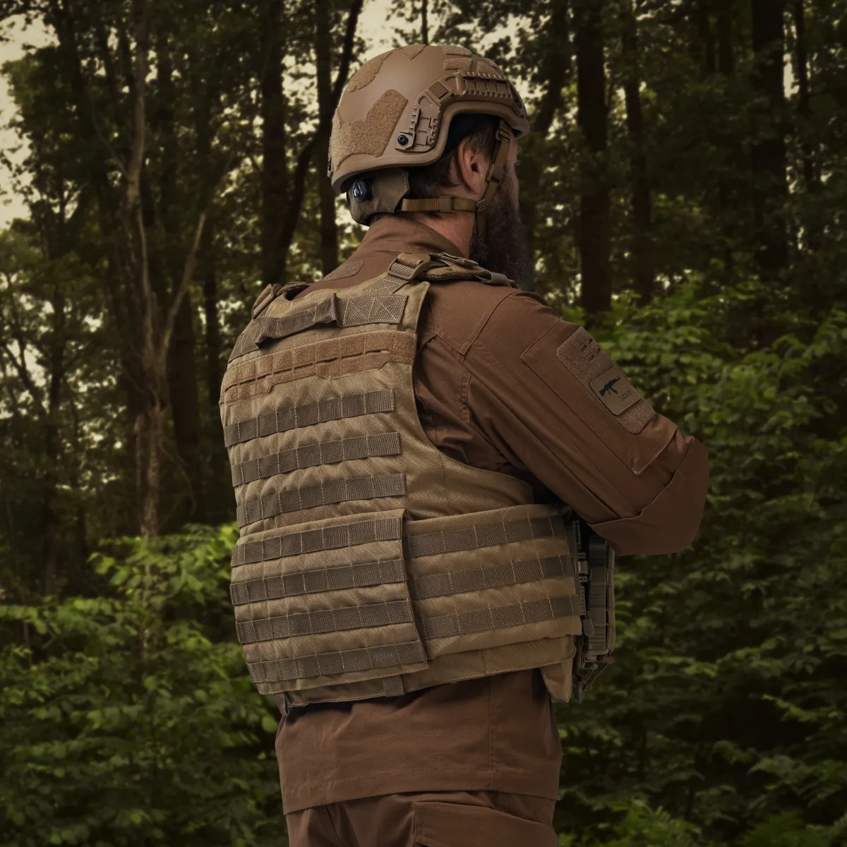 Плитоноска IBV (аналог IOTV). Збільшена площа захисту. Колір Койот 12