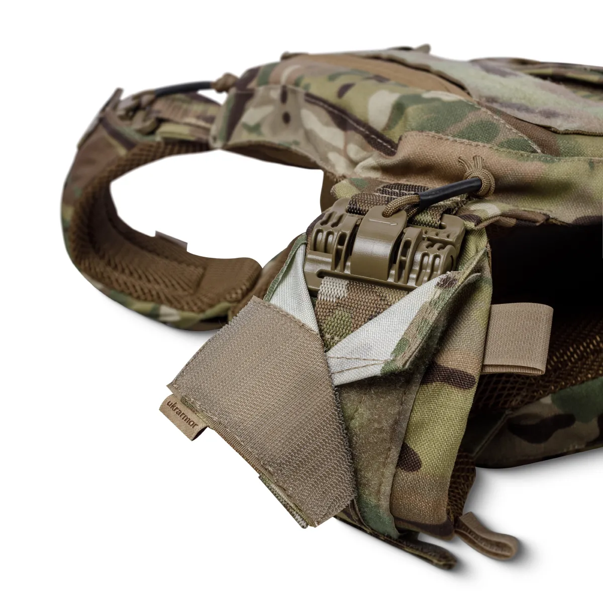 Бронежилет 4-го класса (PRO). Вес 7.3 кг. Стальные плиты 3.4 кг. Мультикам 13