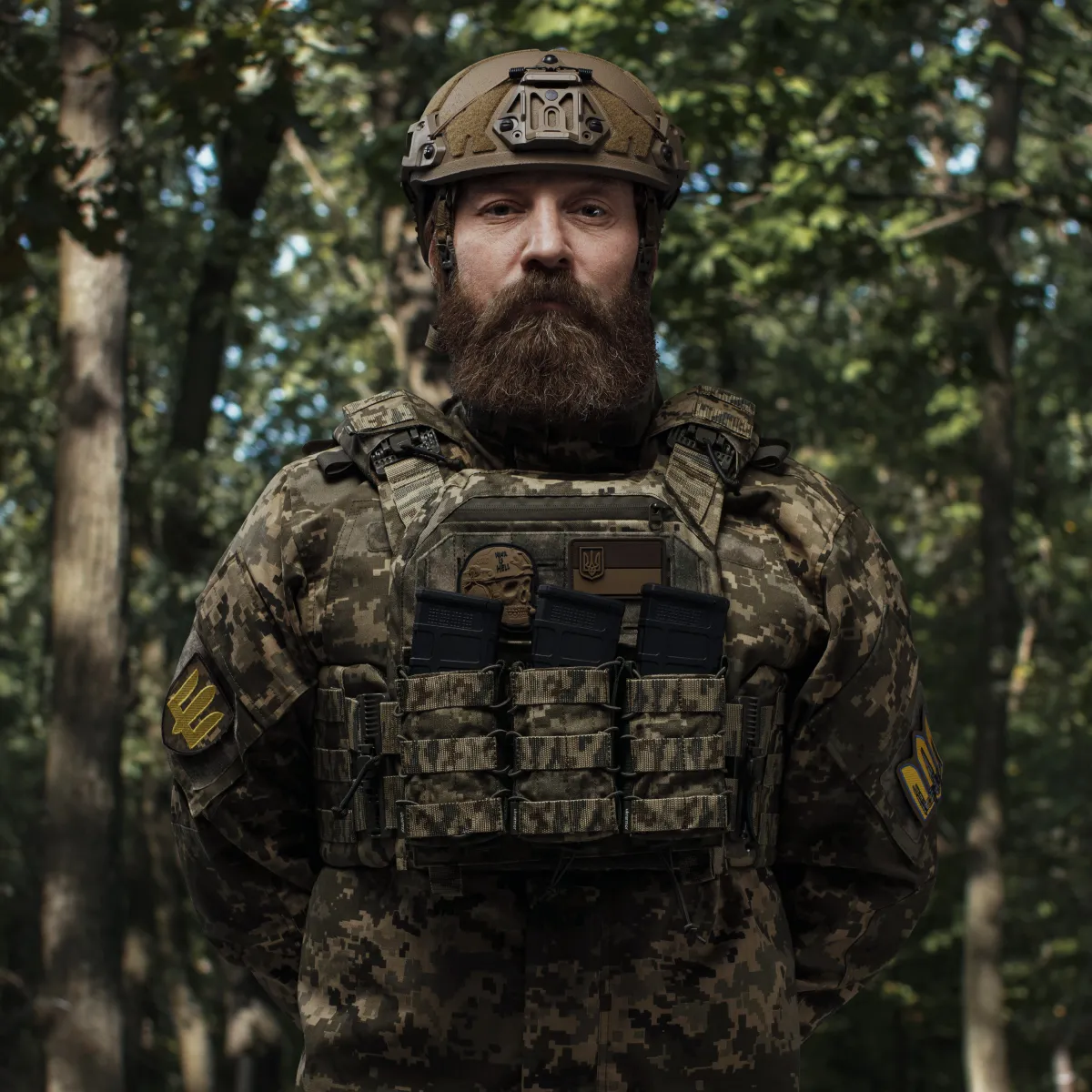 Бронежилет 6 класу (PRO). Вага 6.2 кг. Керамічні плити 2.8 кг. Піксель (мм-14) 9