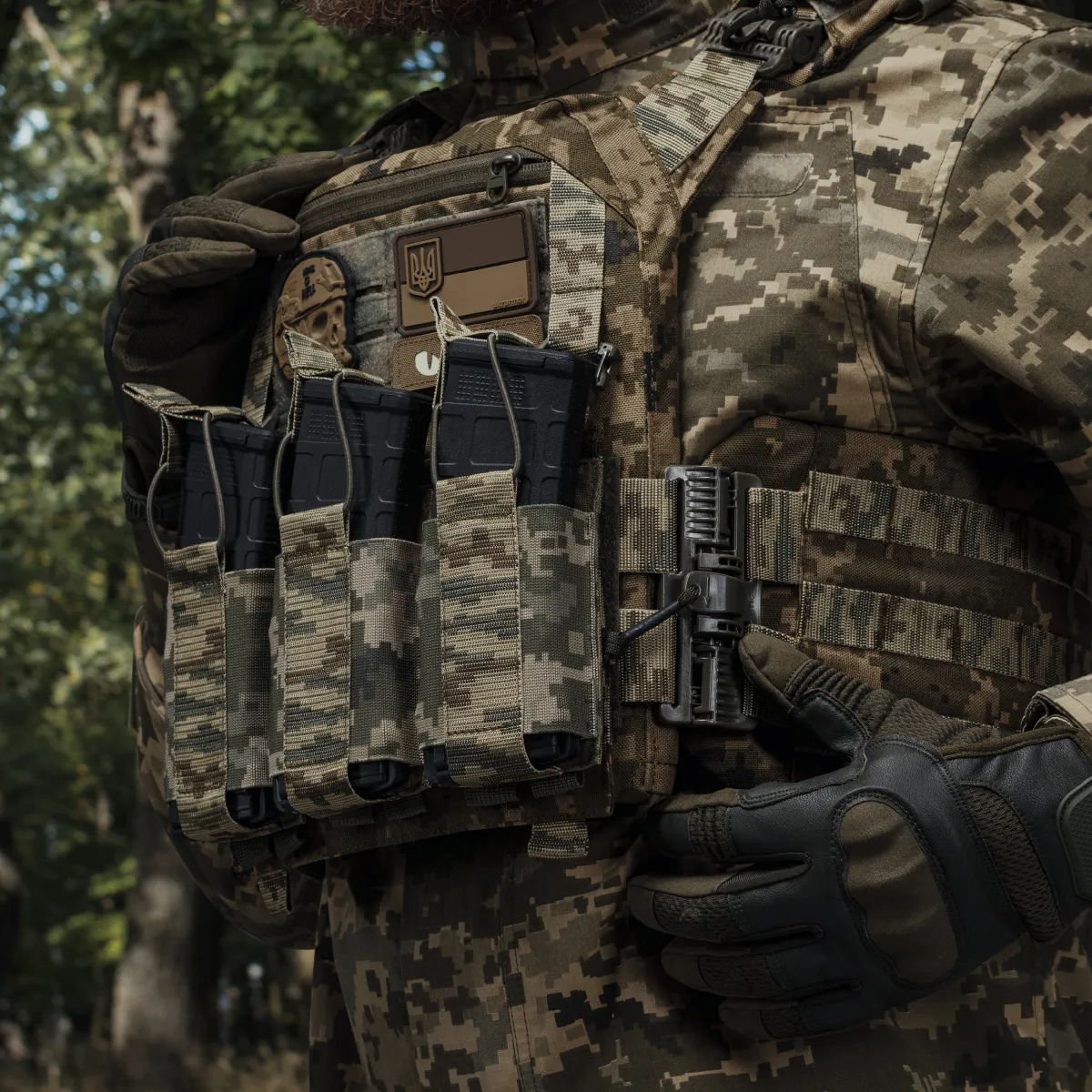 Одинарный эластичный подсумок под магазины АК/АR открытого типа. Крепление MOLLE. Пиксель (мм-14) 3