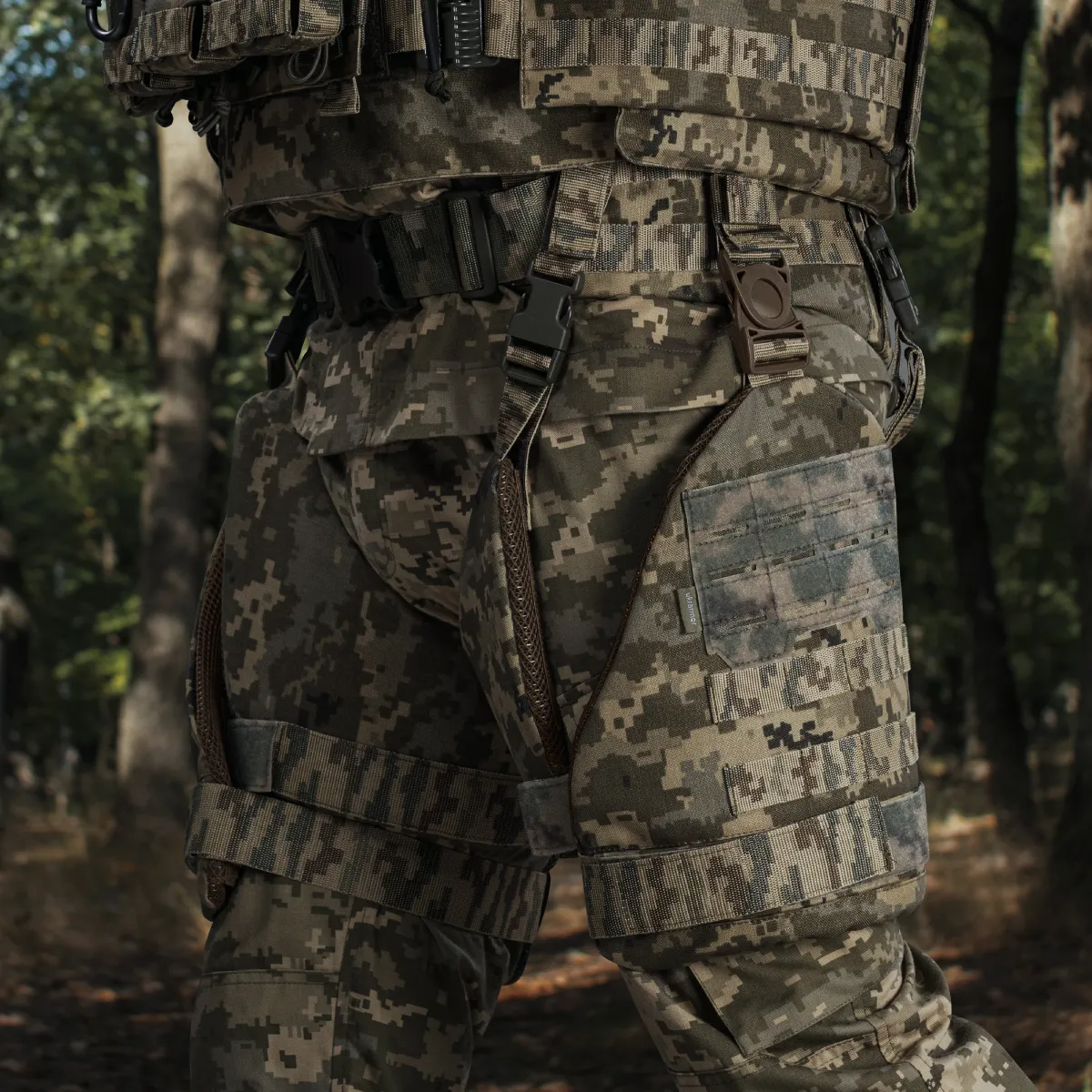 Защита бедер 2-го класса защиты (с баллистическим пакетом). Цвет пиксель 3