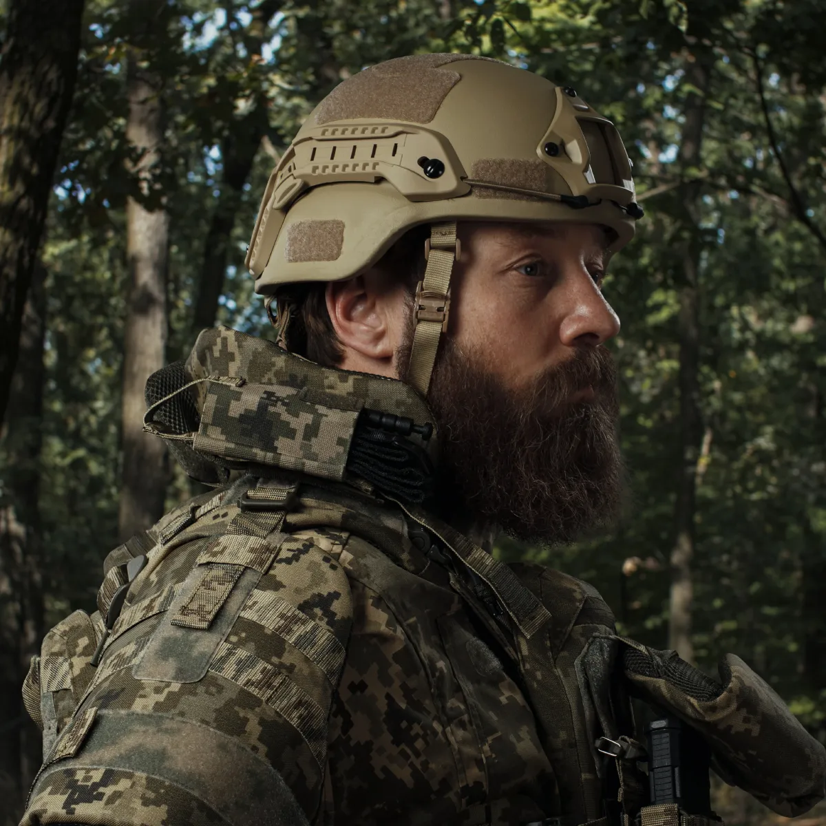 Шолом Mich 2000 Team Wendy з НВМПЕ койот. Рівень захисту NIJ IIIA 9