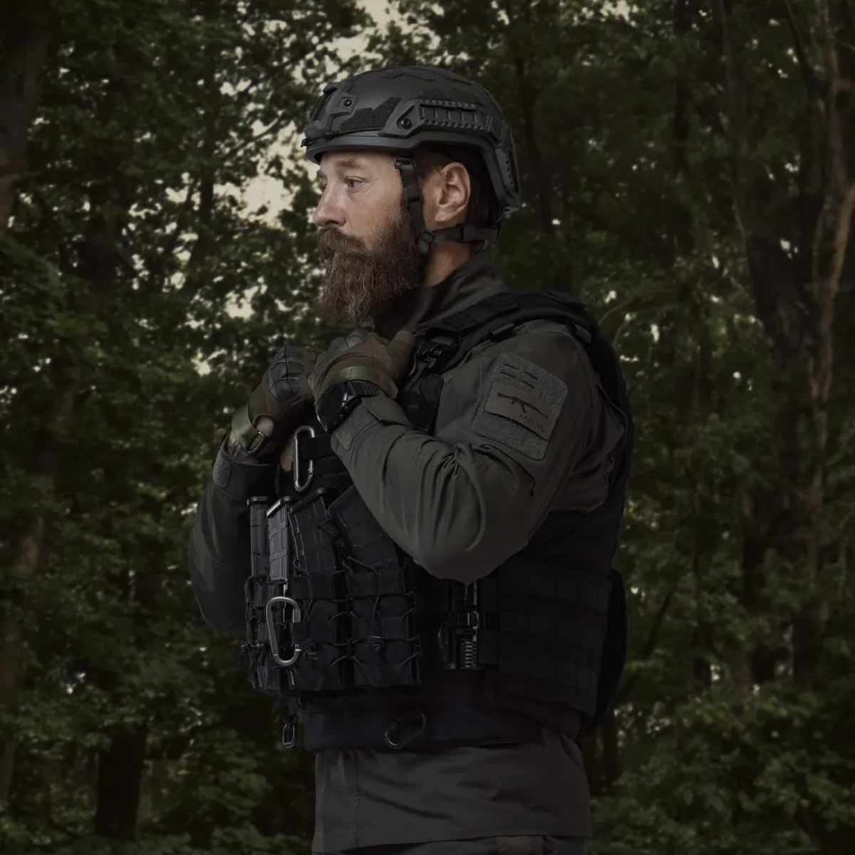 Боевой бронежилет IBV-1. Вес 3.1 кг. Увеличенная площадь защиты. Черный. S/M 14