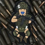 Патч (шеврон) «Малюк народжений для війни» від Sanchi. М’який ПВХ пластик. Олива 2