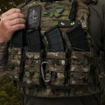 Подсумок одинарный пластиковый для магазина АК/AR. Мультикам 2